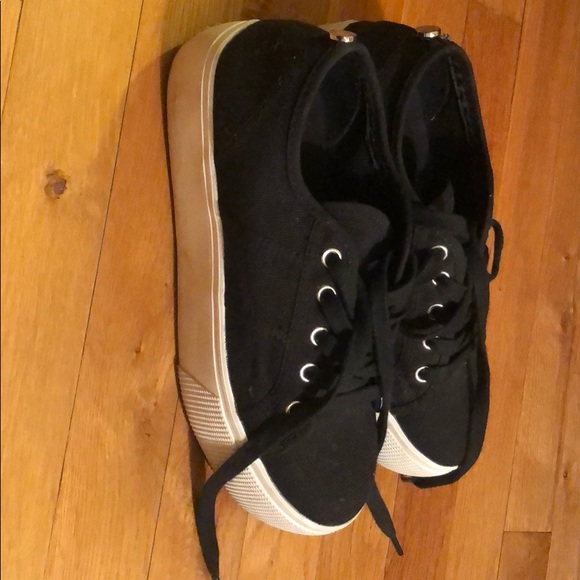 Steve Madden Shoes - platform sneakers